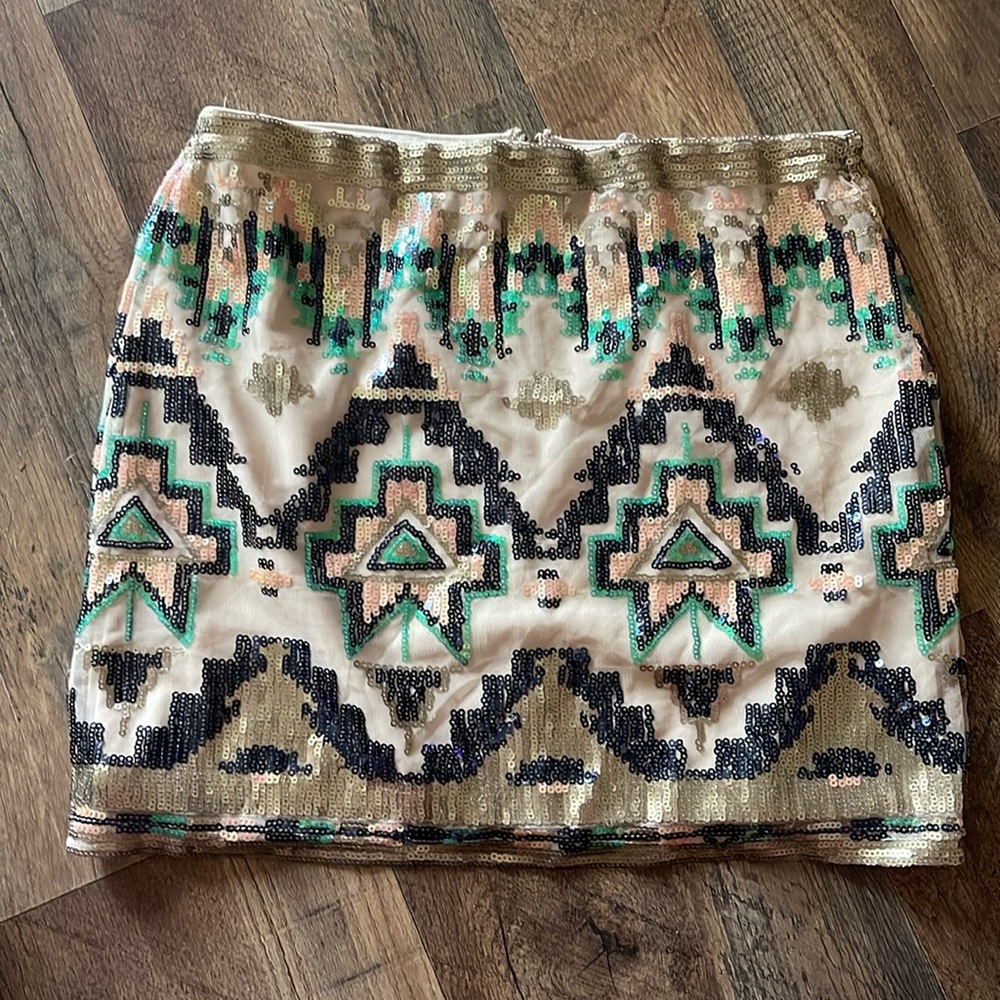 Sequin print skirt •size medium